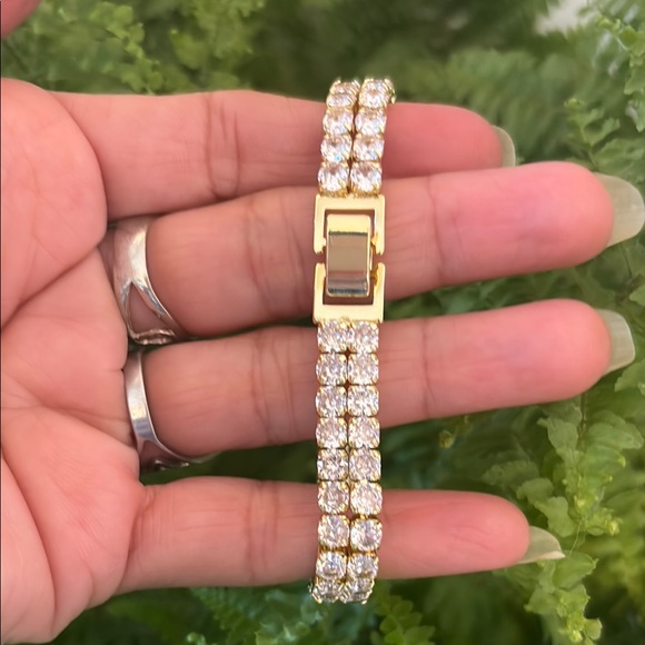 Gold and Silver Tennis Bracelet with Sparkling Gemstones - Picture 4 of 5